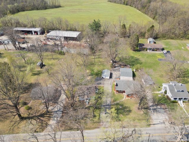 1515 Tunnel Mill Road, Charlestown, IN 47111