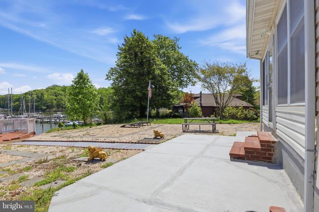 2304 POPLAR, Baltimore, MD 21221