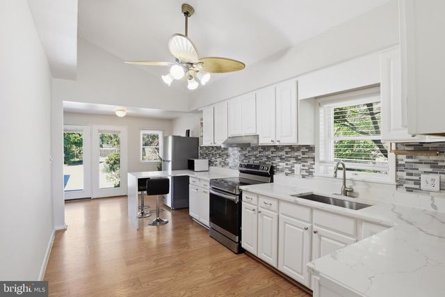 2304 POPLAR, Baltimore, MD 21221