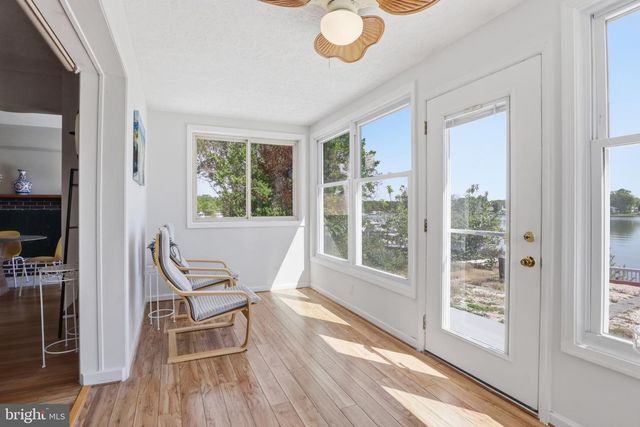 2304 POPLAR, Baltimore, MD 21221