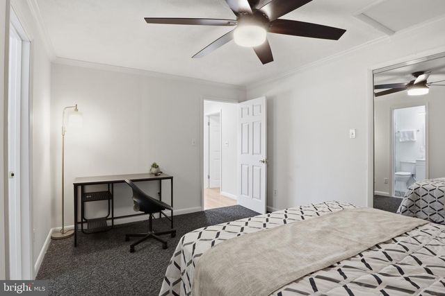 2304 POPLAR, Baltimore, MD 21221