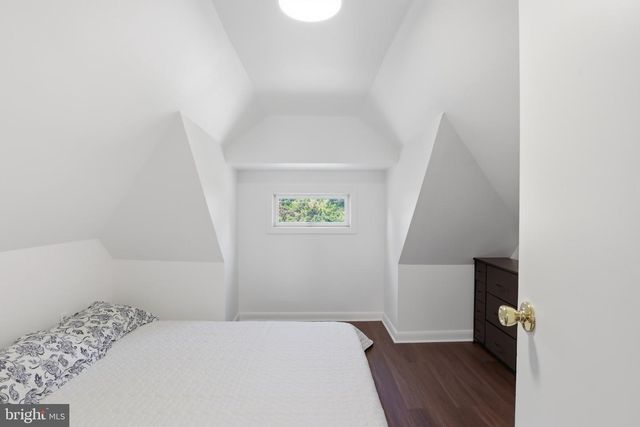 2304 POPLAR, Baltimore, MD 21221