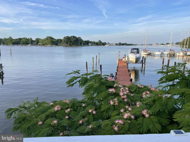 2304 POPLAR, Baltimore, MD 21221