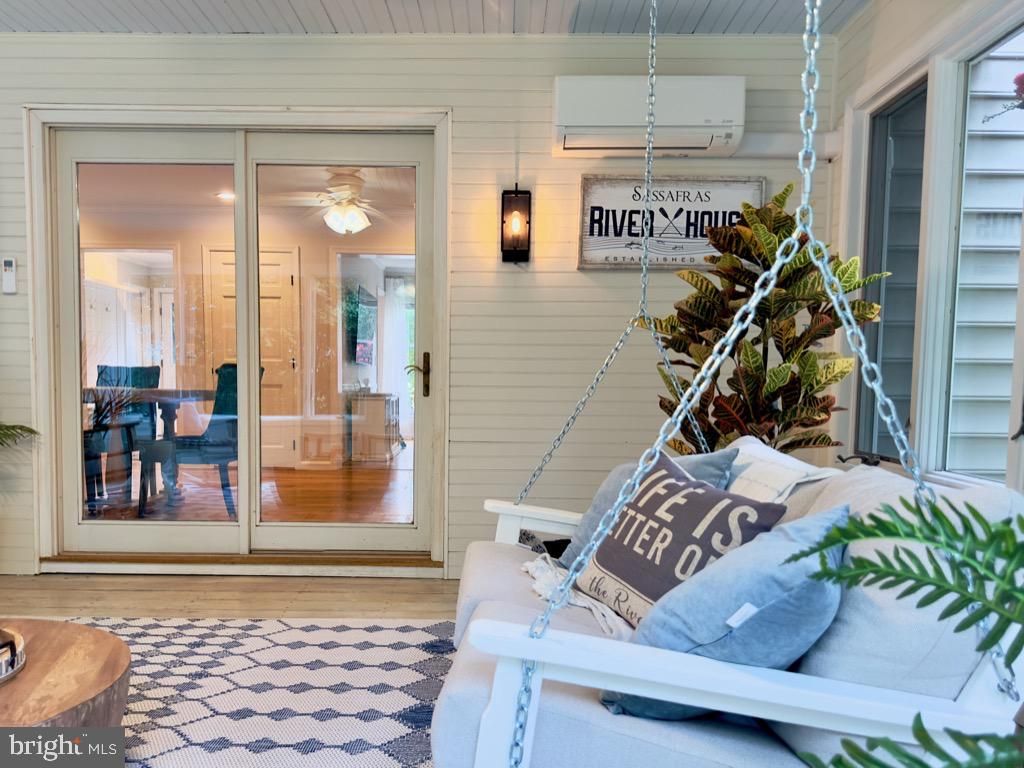 Image 26 of property listing at 14540 STIRRUP LANE, Galena, MD 21635