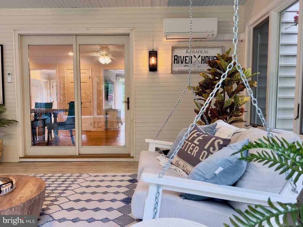 Image 9 of property listing at 14540 STIRRUP LANE, Galena, MD 21635