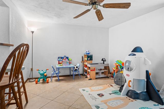 1011 S Delaware Street, Irving, TX 75060