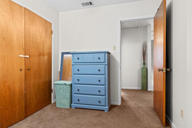 1011 S Delaware Street, Irving, TX 75060