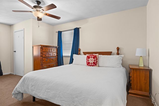 1011 S Delaware Street, Irving, TX 75060