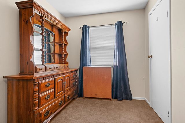 1011 S Delaware Street, Irving, TX 75060