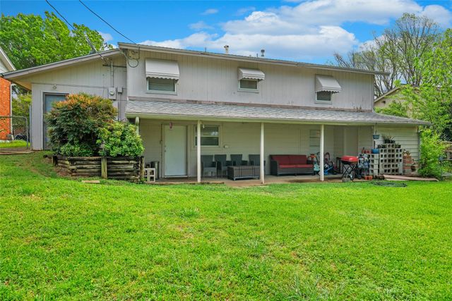 1011 S Delaware Street, Irving, TX 75060