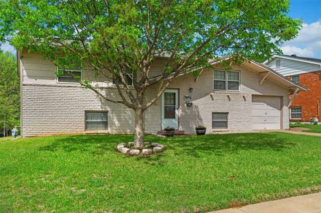 1011 S Delaware Street, Irving, TX 75060