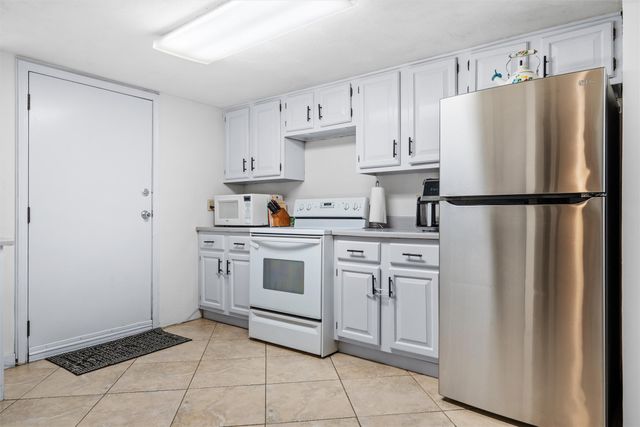 1011 S Delaware Street, Irving, TX 75060