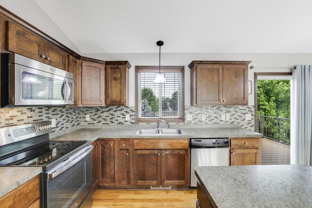 8631 Tessman Farm Road N, Brooklyn Park, MN 55445