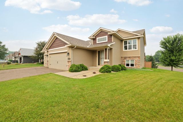 8631 Tessman Farm Road N, Brooklyn Park, MN 55445