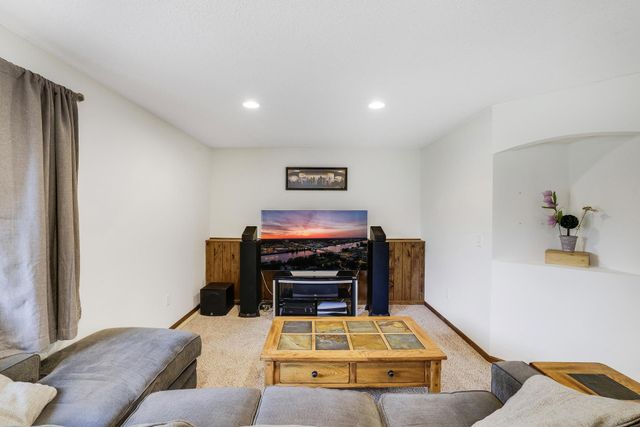 8631 Tessman Farm Road N, Brooklyn Park, MN 55445