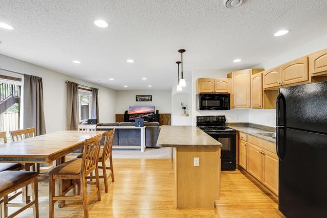 8631 Tessman Farm Road N, Brooklyn Park, MN 55445