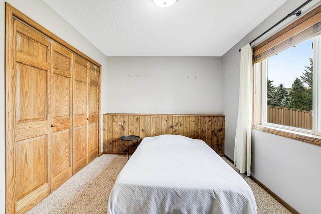 8631 Tessman Farm Road N, Brooklyn Park, MN 55445