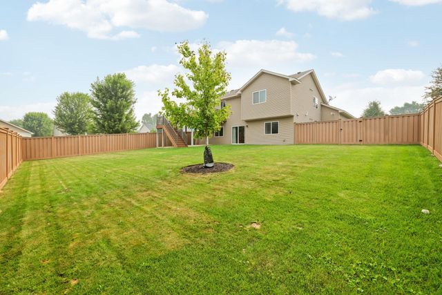 8631 Tessman Farm Road N, Brooklyn Park, MN 55445