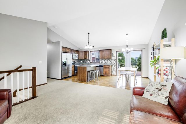8631 Tessman Farm Road N, Brooklyn Park, MN 55445
