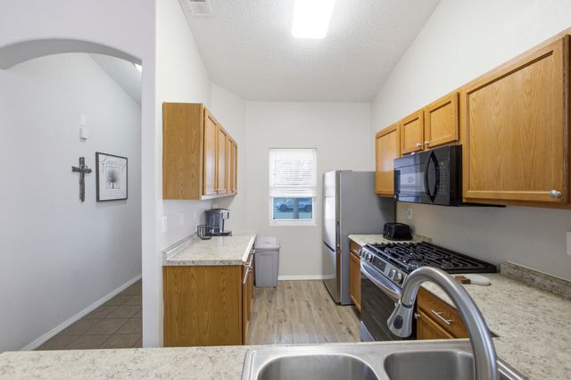 10616 Buck Island Road SW, Albuquerque, NM 87121