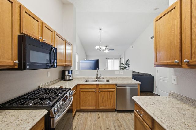 10616 Buck Island Road SW, Albuquerque, NM 87121