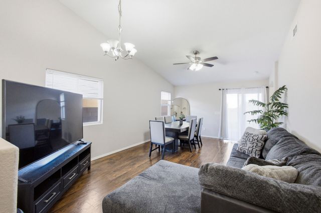 10616 Buck Island Road SW, Albuquerque, NM 87121