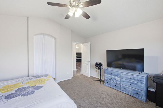 10616 Buck Island Road SW, Albuquerque, NM 87121