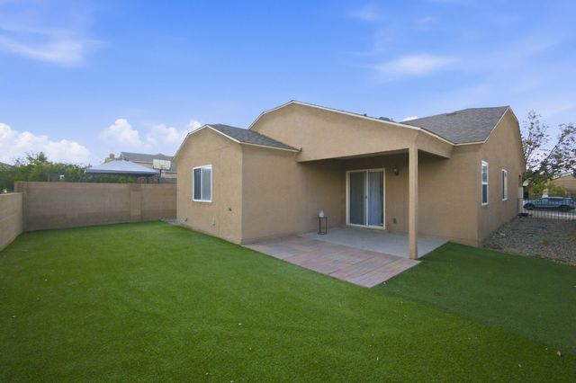 10616 Buck Island Road SW, Albuquerque, NM 87121