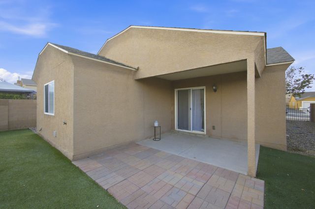 10616 Buck Island Road SW, Albuquerque, NM 87121
