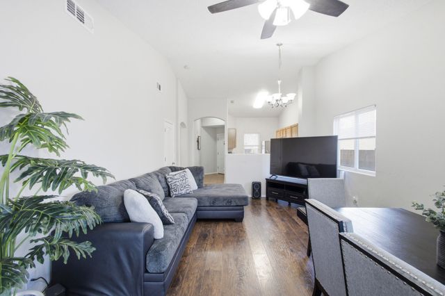 10616 Buck Island Road SW, Albuquerque, NM 87121