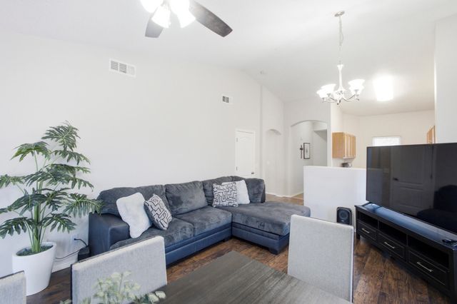10616 Buck Island Road SW, Albuquerque, NM 87121