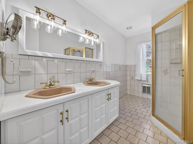 1 Rone Court, New City, NY 10956