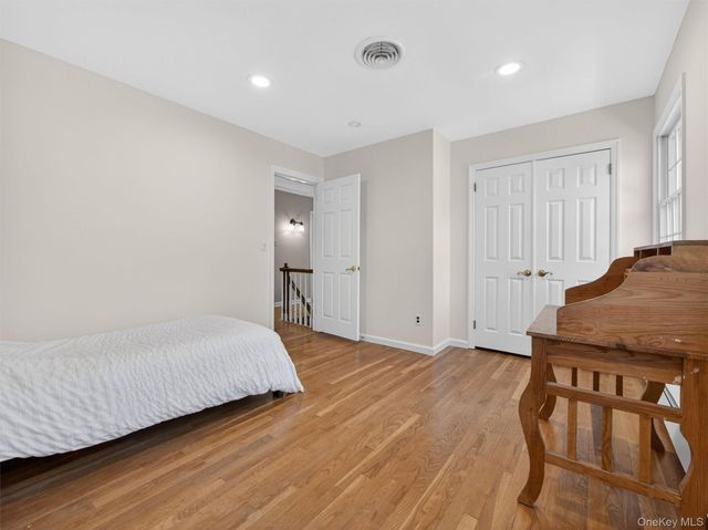 1 Rone Court, New City, NY 10956