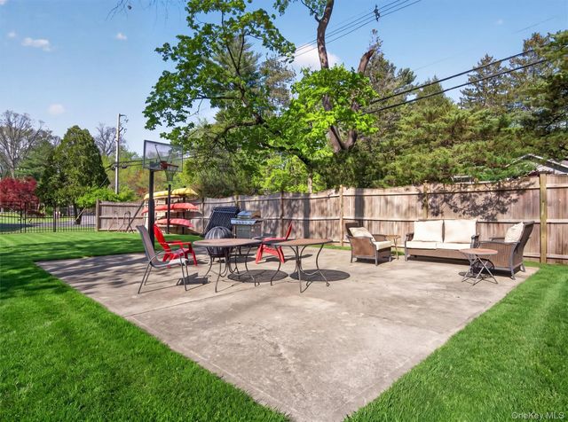1 Rone Court, New City, NY 10956