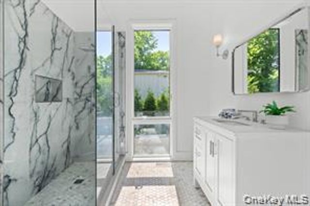 66 Hillside Drive E, Sag Harbor, NY 11963