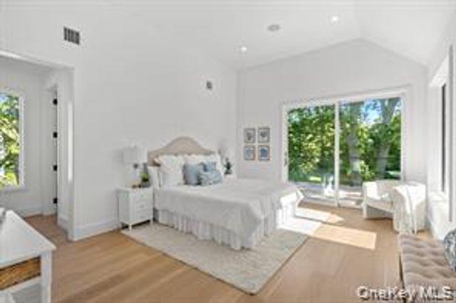 66 Hillside Drive E, Sag Harbor, NY 11963