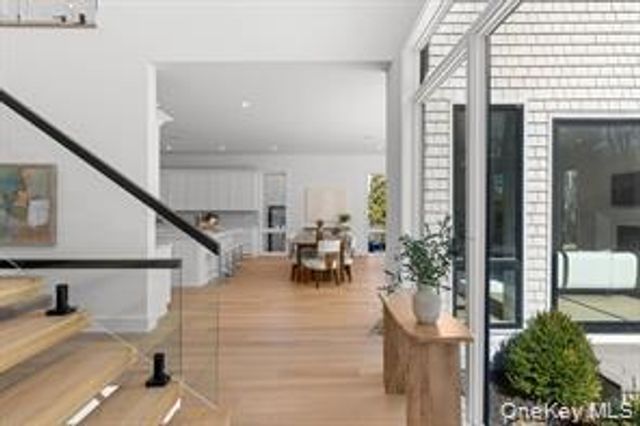 66 Hillside Drive E, Sag Harbor, NY 11963