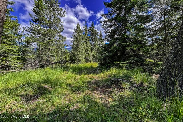 166 Demers Dr, Hope, ID 83836