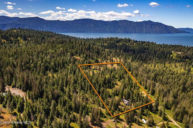 166 Demers Dr, Hope, ID 83836