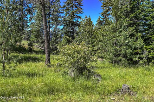 166 Demers Dr, Hope, ID 83836