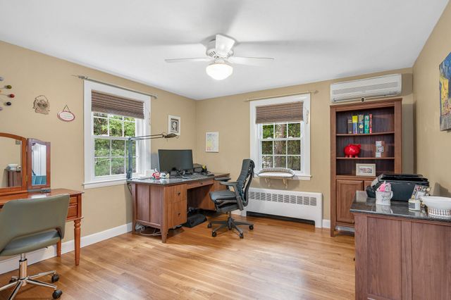 137 Central St, North Reading, MA 01864