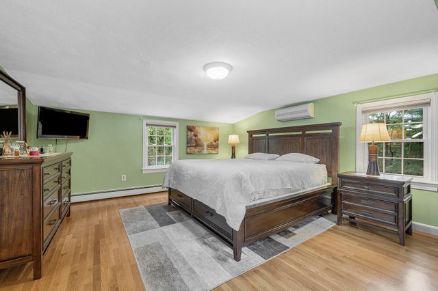 137 Central St, North Reading, MA 01864