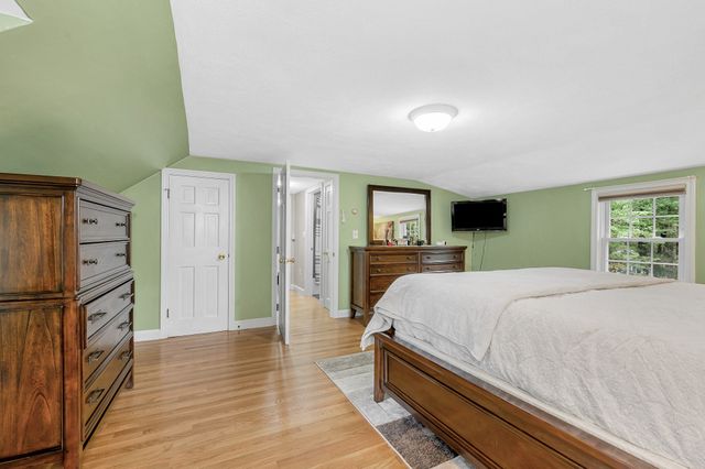 137 Central St, North Reading, MA 01864
