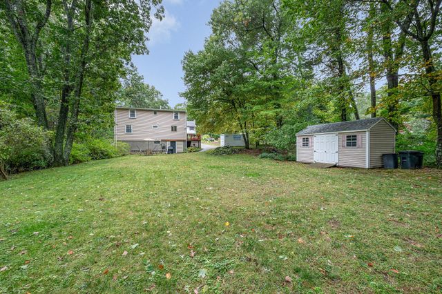 137 Central St, North Reading, MA 01864