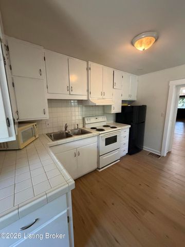 3213 Marion Ct, Louisville, KY 40206