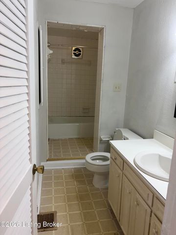 3213 Marion Ct, Louisville, KY 40206