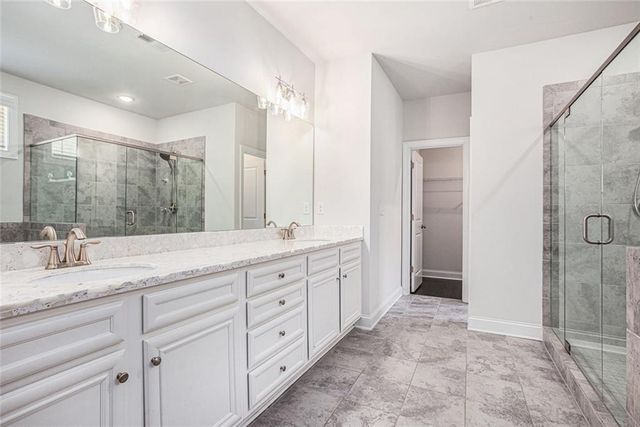 5749 Creek Indian Dr, Sugar Hill, GA 30518