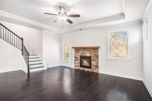 5749 Creek Indian Dr, Sugar Hill, GA 30518