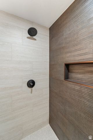 9073 S ELMHEARST DR, West Jordan, UT 84088