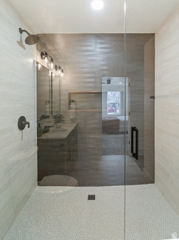 9073 S ELMHEARST DR, West Jordan, UT 84088